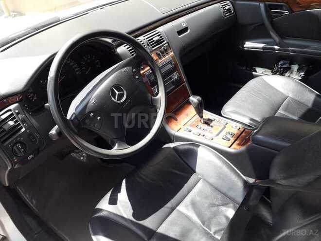 Mercedes E 240 2001, 265,000 km - 2.4 l - Bakı