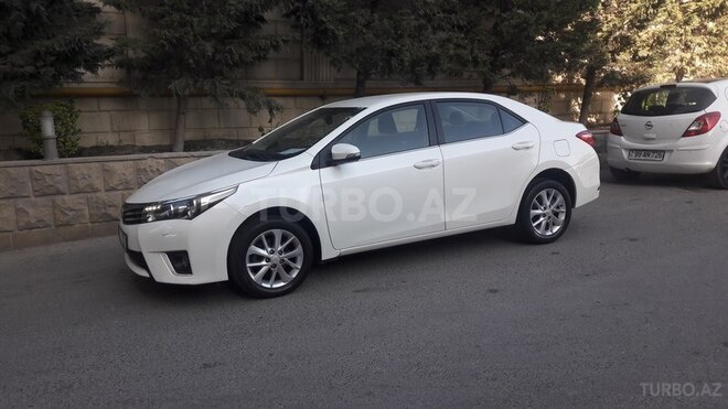 Toyota Corolla 2014, 80,000 km - 1.6 л - Bakı