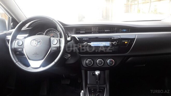 Toyota Corolla 2014, 80,000 km - 1.6 л - Bakı