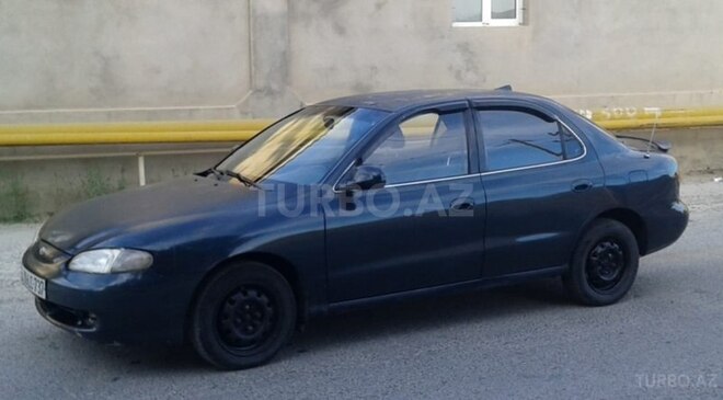 Hyundai Elantra 1996, 300,000 km - 1.6 л - Bakı