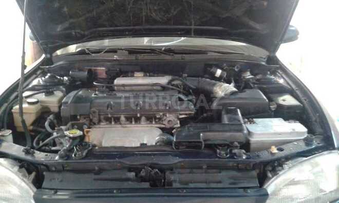 Hyundai Elantra 1996, 300,000 km - 1.6 л - Bakı
