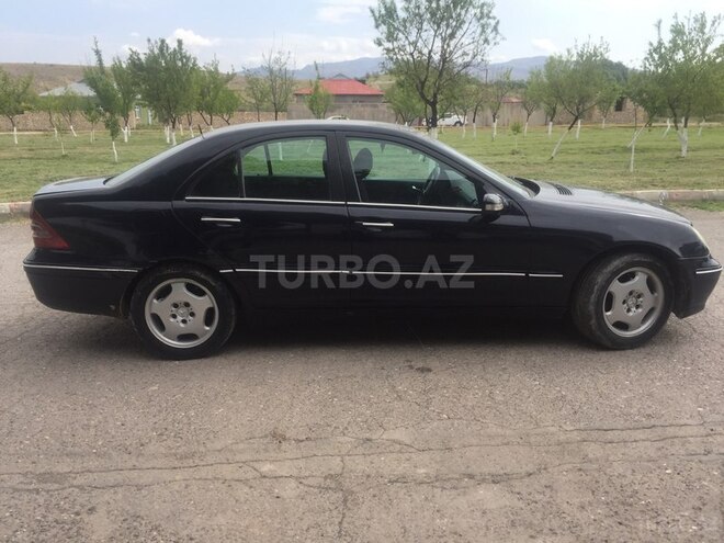 Mercedes C 200 2001, 180,000 km - 2.0 л - Naxçıvan