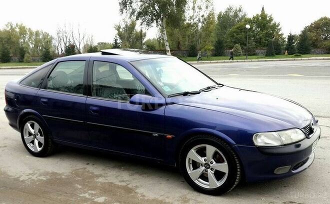 Opel Vectra 1996, 268,000 km - 2.0 l - Bakı