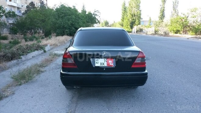 Mercedes C 220 1995, 310,000 km - 2.2 l - Bakı