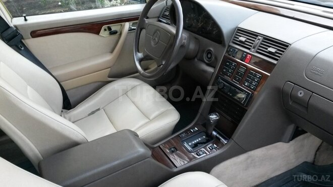 Mercedes C 220 1995, 310,000 km - 2.2 l - Bakı