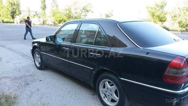 Mercedes C 220 1995, 310,000 km - 2.2 l - Bakı
