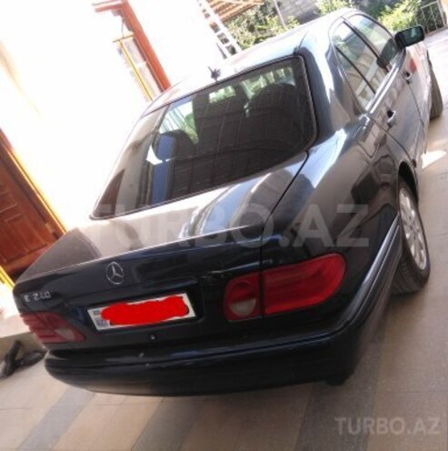 Mercedes E 240 1999, 299,000 km - 2.4 l - Gəncə