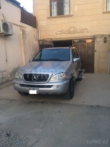 Mercedes ML 320 2002, 240,000 km - 3.2 l - Bakı