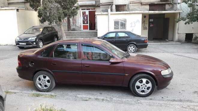 Opel Vectra 1996, 315,000 km - 2.0 l - Bakı