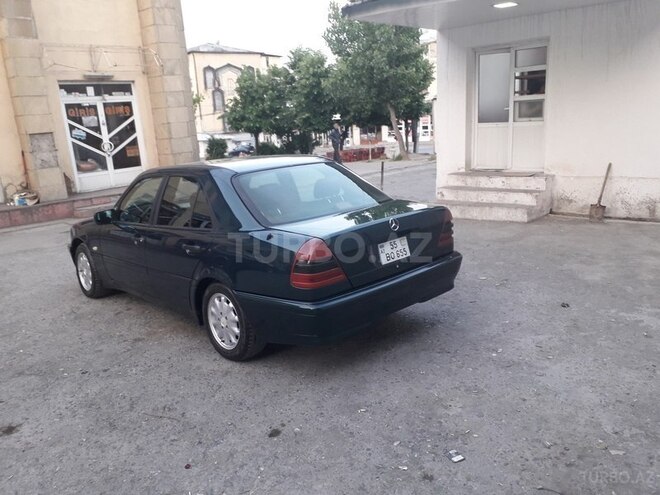 Mercedes C 200 1997, 330,000 km - 2.0 l - Şəki