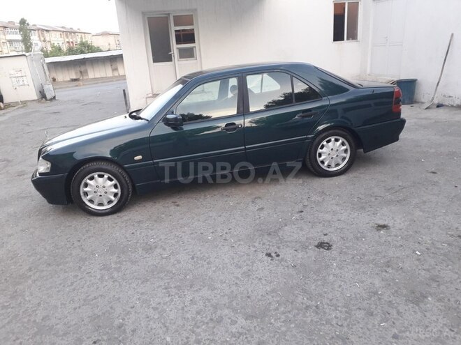 Mercedes C 200 1997, 330,000 km - 2.0 l - Şəki
