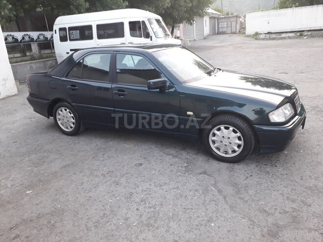 Mercedes C 200 1997, 330,000 km - 2.0 l - Şəki