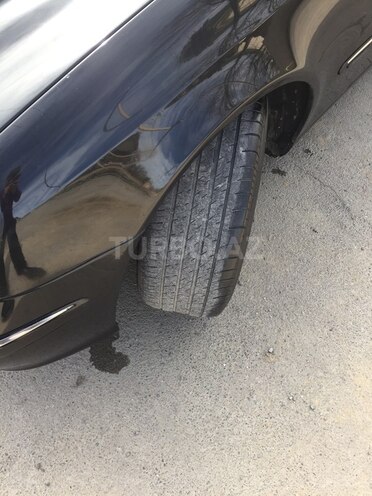 Mercedes E 220 2003, 297,000 km - 2.2 l - Bakı
