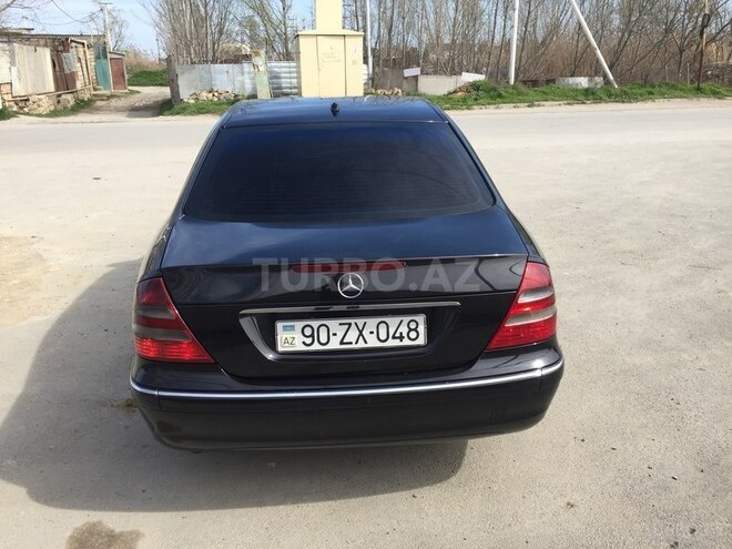 Mercedes E 220 2003, 297,000 km - 2.2 l - Bakı