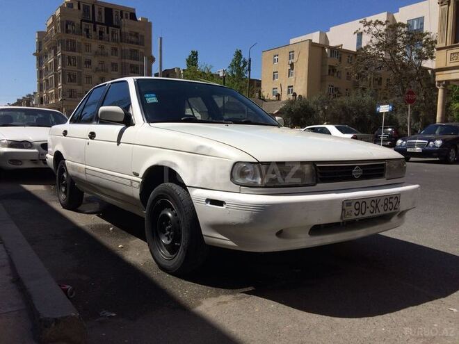 Nissan Sunny 1994, 257,500 km - 1.6 l - Bakı