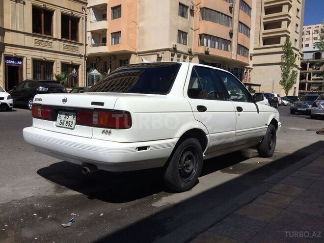 Nissan Sunny 1994, 257,500 km - 1.6 l - Bakı