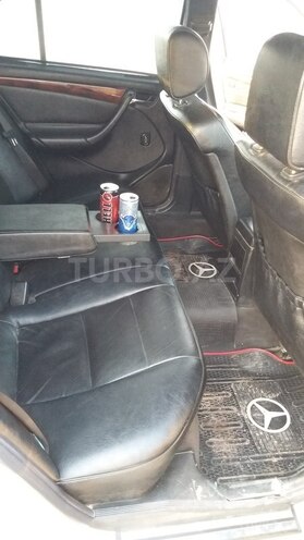 Mercedes C 230 1999, 260,584 km - 2.0 l - Bakı