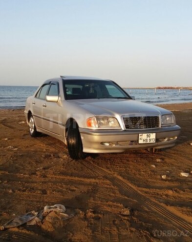 Mercedes C 230 1999, 260,584 km - 2.0 l - Bakı