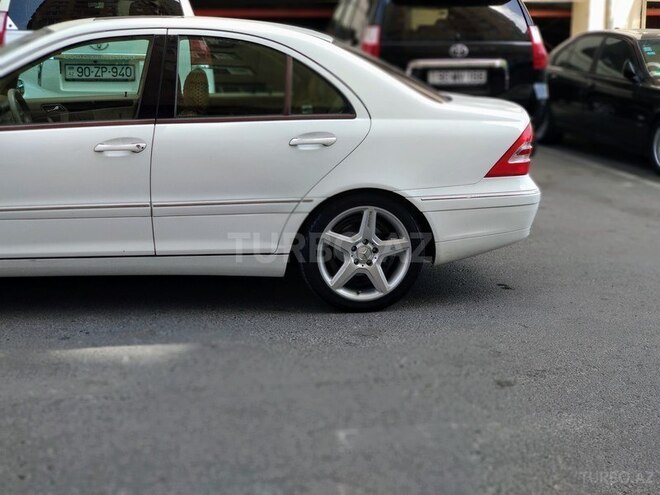 Mercedes C 240 2002, 250,000 km - 2.6 l - Bakı