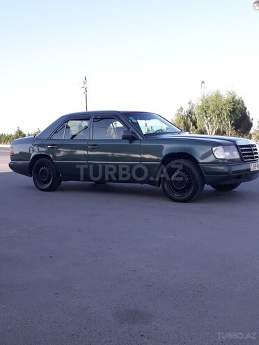 Mercedes E 200 1992, 650,000 km - 2.0 l - Bakı
