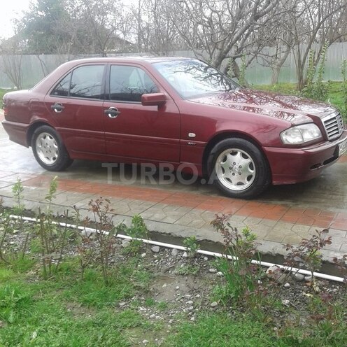 Mercedes C 200 2000, 221,831 km - 2.0 l - Ağdaş