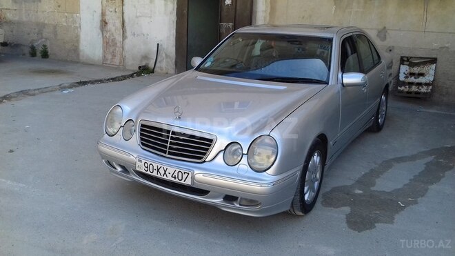 Mercedes E 240 2000, 262,300 km - 2.6 l - Bakı