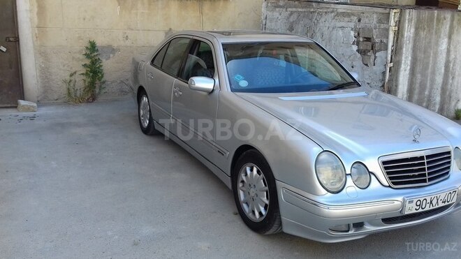 Mercedes E 240 2000, 262,300 km - 2.6 l - Bakı