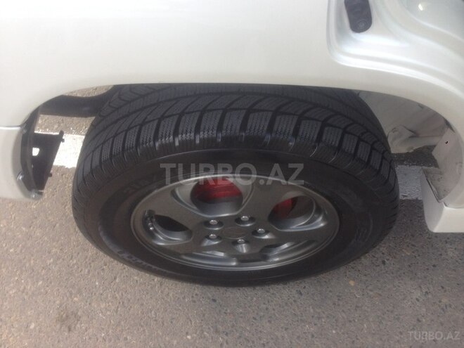 Mitsubishi Pajero io 2000, 189,000 km - 0.2 l - Mingəçevir