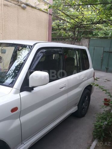 Mitsubishi Pajero io 2000, 189,000 km - 0.2 l - Mingəçevir