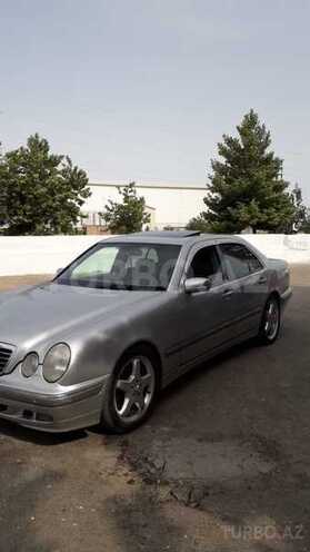 Mercedes E 320 2001, 271,000 km - 3.2 l - Bakı