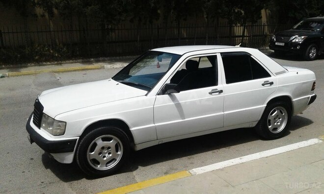 Mercedes 190 1989, 275,000 km - 2.0 l - Bakı