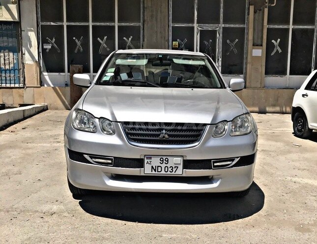 Mitsubishi Airtrek 2002, 189,000 km - 2.0 l - Bakı