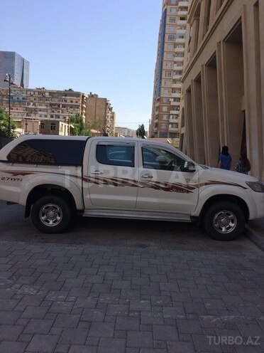 Toyota Hilux 2014, 50,000 km - 2.7 л - Bakı
