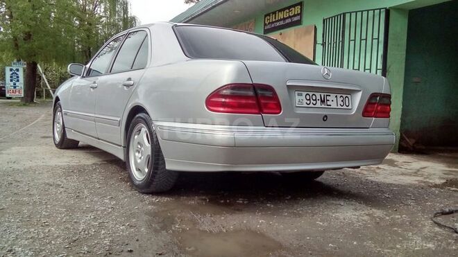 Mercedes E 200 2001, 280,000 km - 2.2 l - Oğuz