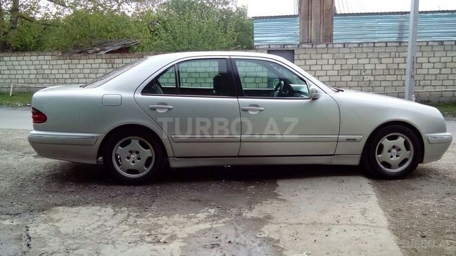 Mercedes E 200 2001, 280,000 km - 2.2 l - Oğuz