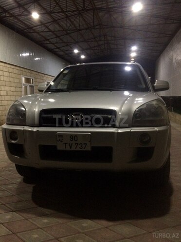 Hyundai Tucson 2007, 136,000 km - 2.0 l - Salyan