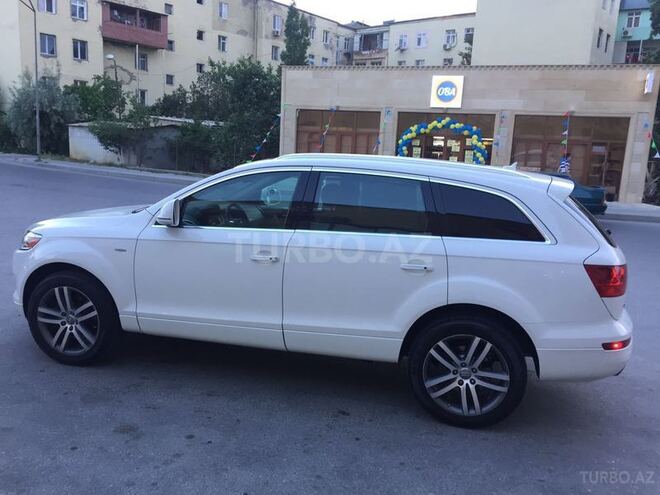 Audi Q7 2009, 142,000 km - 4.2 l - Sumqayıt