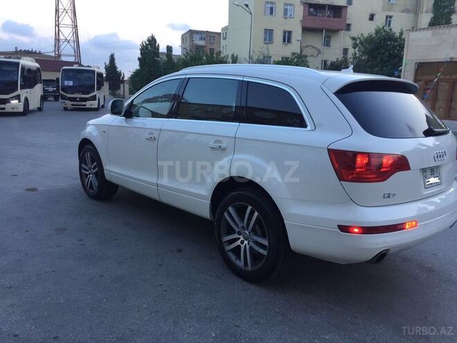 Audi Q7 2009, 142,000 km - 4.2 l - Sumqayıt