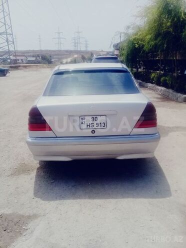 Mercedes C 230 1999, 260,584 km - 2.0 l - Bakı