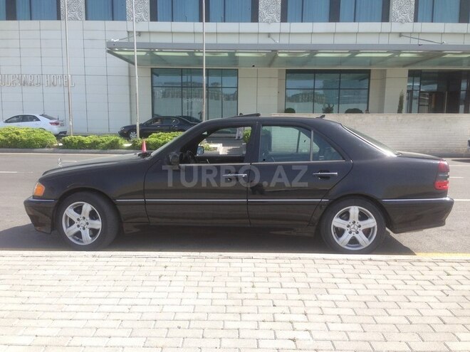 Mercedes C 230 1999, 220,000 km - 2.3 l - Bakı
