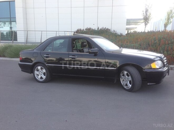 Mercedes C 230 1999, 220,000 km - 2.3 l - Bakı