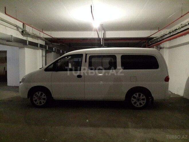 Hyundai H-1 2003, 250,000 km - 2.4 l - Şəmkir