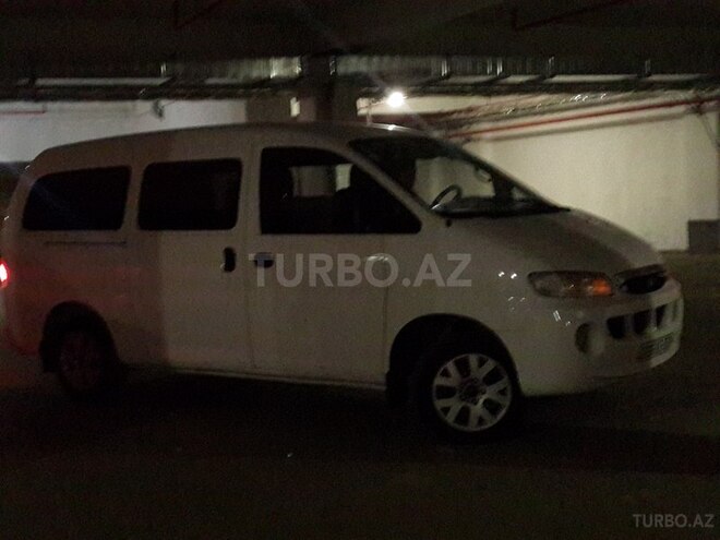 Hyundai H-1 2003, 250,000 km - 2.4 l - Şəmkir
