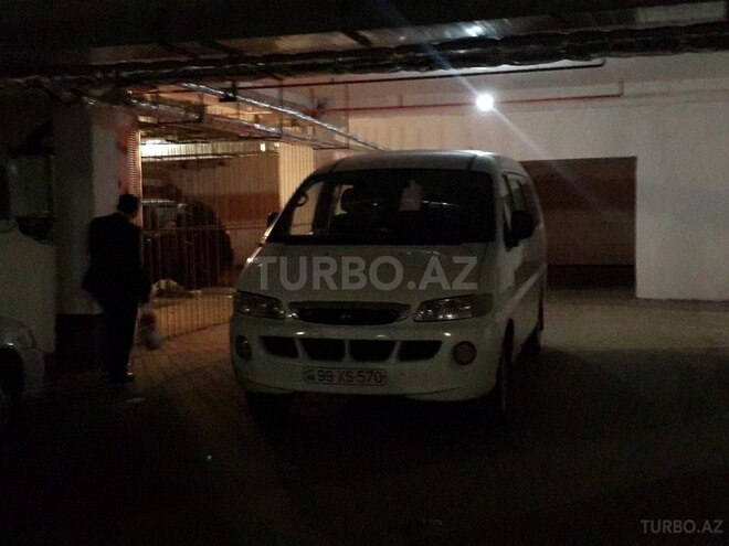 Hyundai H-1 2003, 250,000 km - 2.4 l - Şəmkir