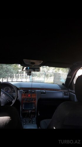 Mercedes E 240 2000, 310,000 km - 2.4 л - Masallı