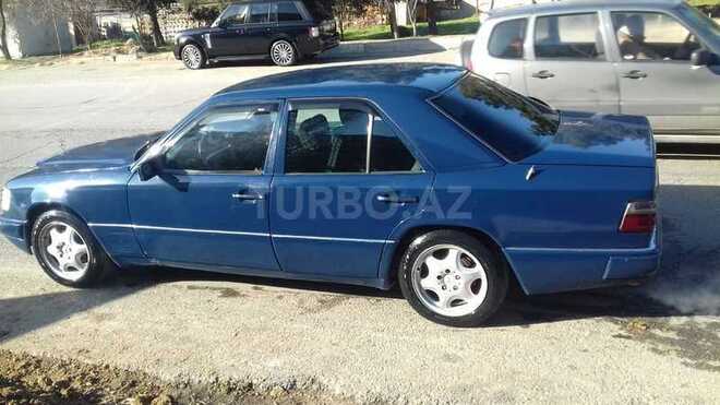 Mercedes E 230 1989, 132,987 km - 2.3 l - Bakı