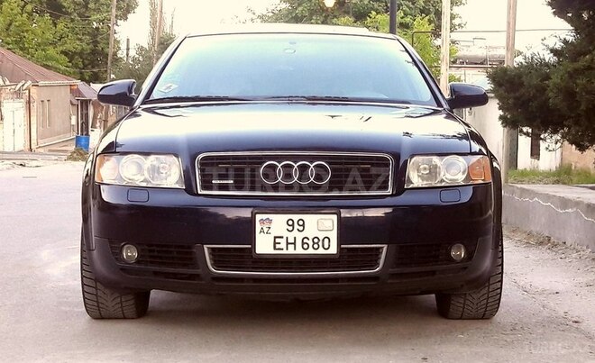 Audi A4 2003, 140,000 km - 1.8 l - Şamaxı