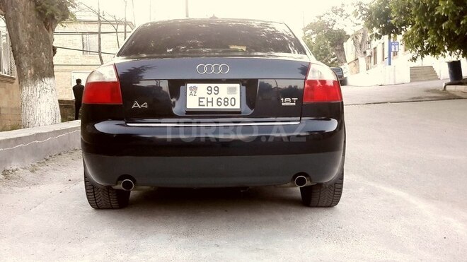 Audi A4 2003, 140,000 km - 1.8 l - Şamaxı