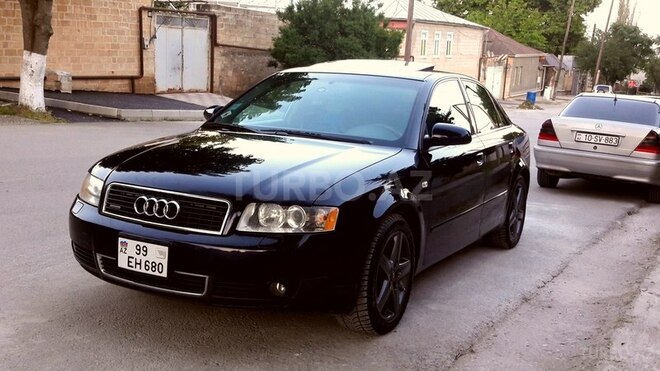 Audi A4 2003, 140,000 km - 1.8 l - Şamaxı
