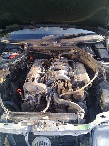 Mercedes E 250 1992, 365,000 km - 2.5 l - Bakı